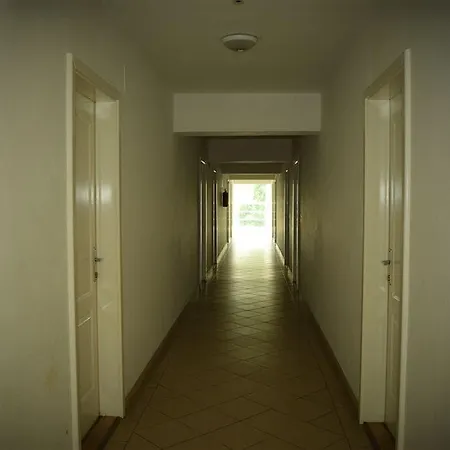 Hotel Revfueloep Révfülöp
